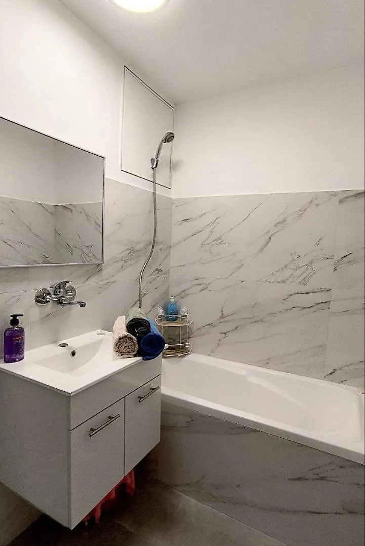 A Flat In Haifa Nissenboim Street