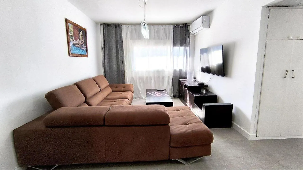 A Flat In Haifa Nissenboim Street Izrael